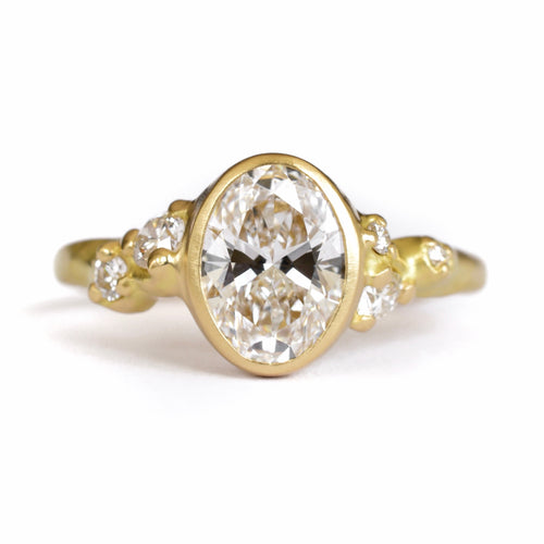 Oval Cluster Ring (North/South)