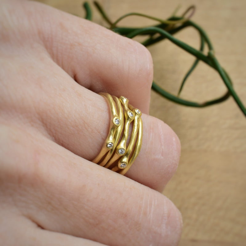 Single Petite Stacking Ring (With Diamonds)